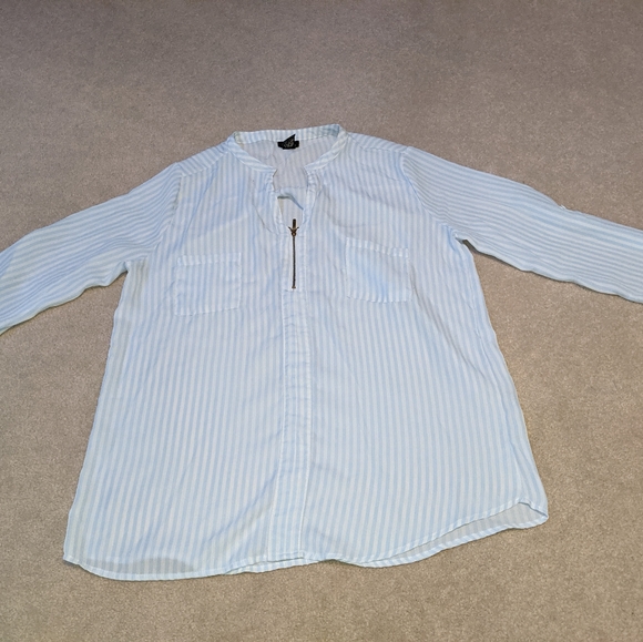 Rue21 Tops - Rue21 baby blue & white blouse